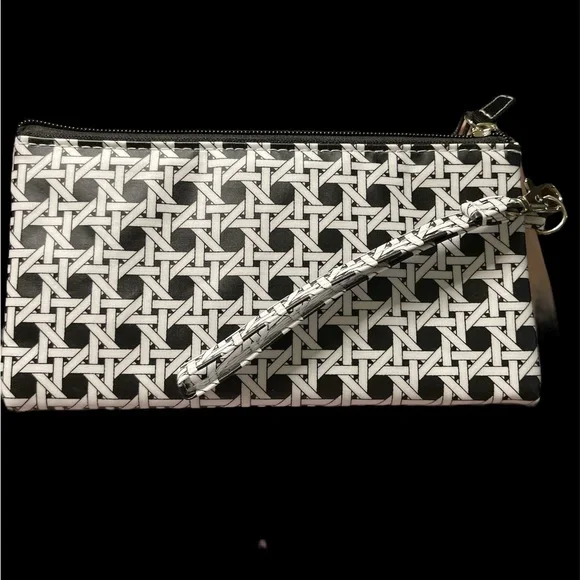 Scout Kate Wristlet with removable wrist strap NWT - Picture 4 of 9